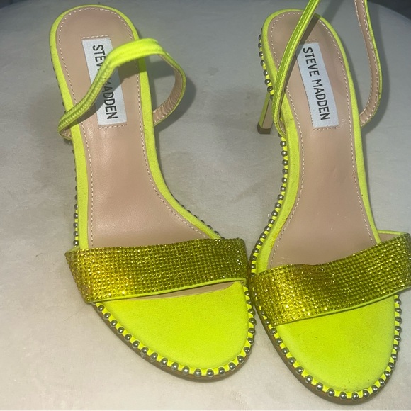 Neon green Steve Madden high heel sandals - Picture 3 of 8